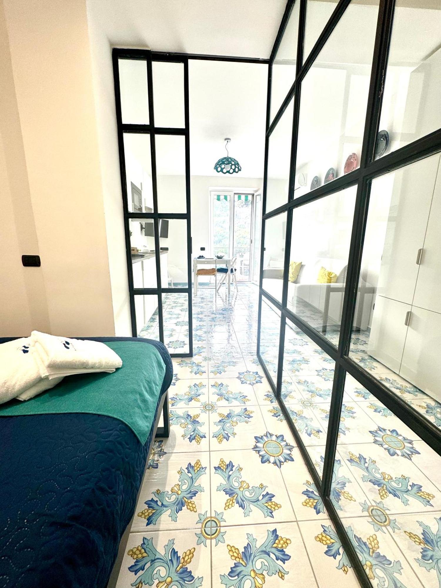 Panoramic Flat Amalfi Coast - Sea View 1 Vietri Exterior foto